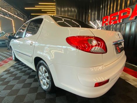 Peugeot 207 Sed. Passion XR Sport 1.4 Flex 8V 4p