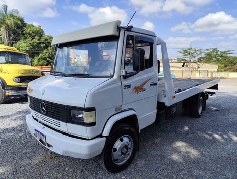MERCEDES-BENZ 710/ 710 Plus 2p (diesel)