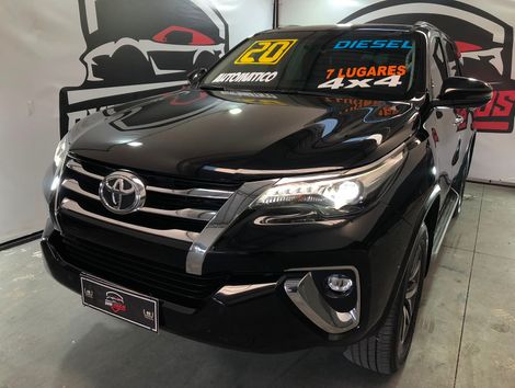 Toyota Hilux SW4 SRX 4x4 2.8 TDI 16V Dies. Aut.
