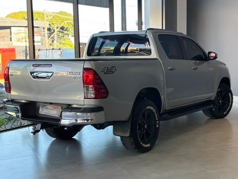 Toyota Hilux CD SRV 4x4 2.8 TDI Diesel Aut.