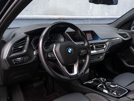 BMW 118IA