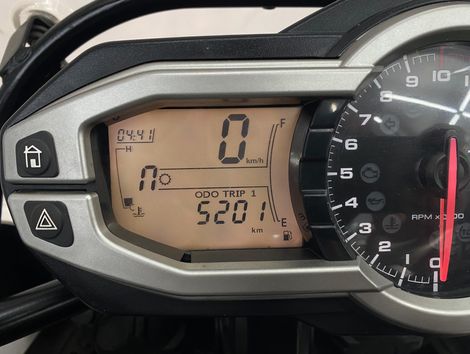 TRIUMPH TIGER 1200 EXPLORER