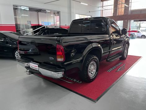 Ford F-250 XLT 3.9 4x2 Diesel TB