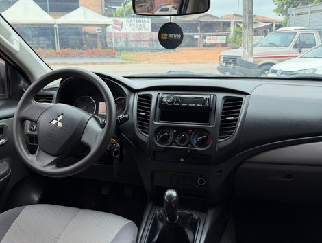 Mitsubishi MMC/L200 TRITON 2.4 SPO GL