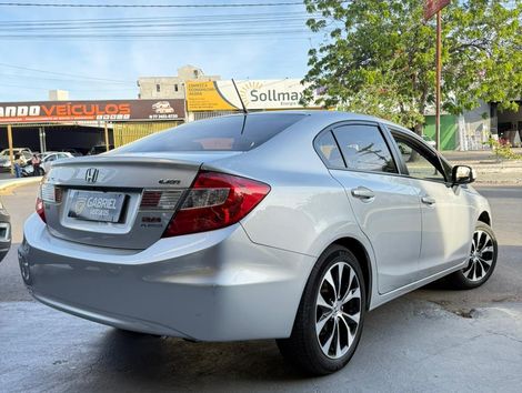 Honda Civic Sedan LXR 2.0 Flexone 16V Aut. 4p