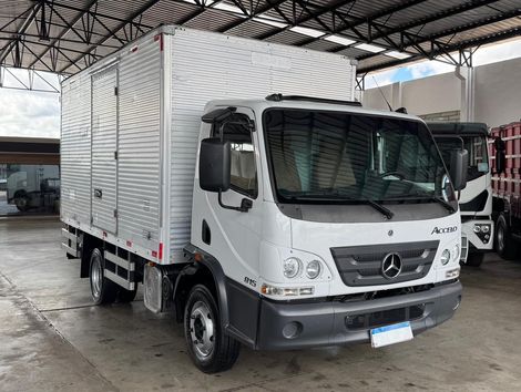 MERCEDES-BENZ Accelo 815 2p (diesel) (E5)