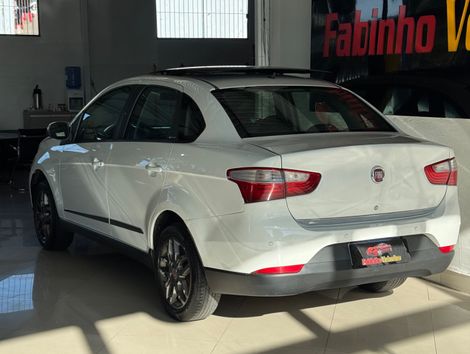 Fiat Grand Siena ESSENCE Dual. 1.6 Flex 16V
