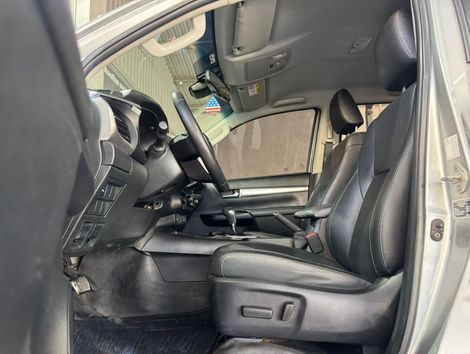 Toyota Hilux CD SRX 4x4 2.8 TDI 16V Diesel Aut.