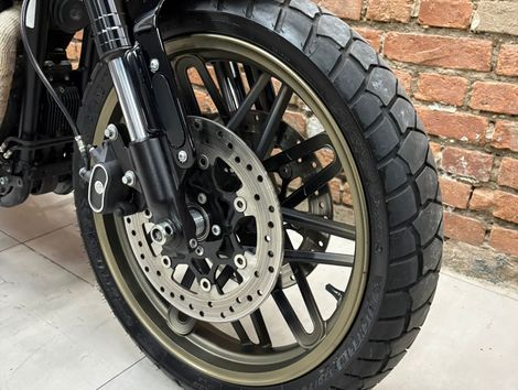 Harley XL 1200 CX ROADSTER