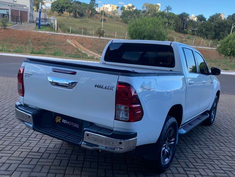 Toyota Hilux CD SR 4x4 2.8 TDI Diesel Aut.