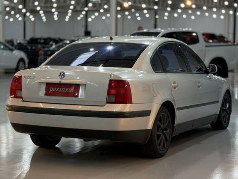 VolksWagen Passat Turbo 1.8 Tiptronic