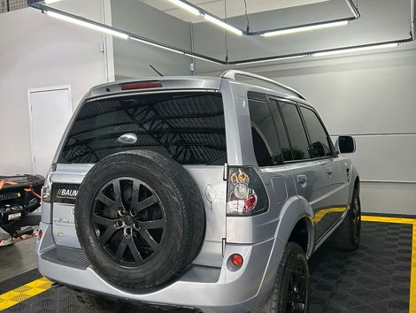 Mitsubishi Pajero TR4 2.0/ 2.0 Flex 16V 4x4 Aut.