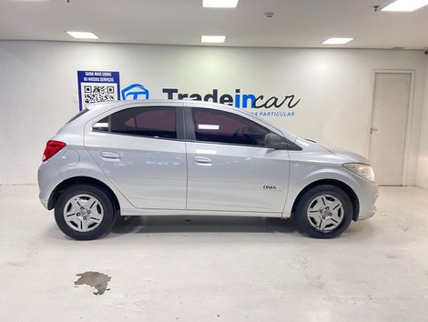 Chevrolet ONIX HATCH LT 1.0 8V FlexPower 5p Mec.