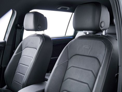 VolksWagen TIGUAN Allspac R-Line 300 TSI 2.0 