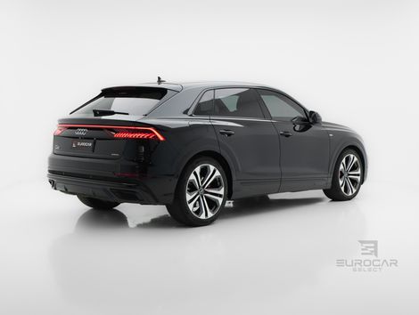Audi Q8 Perfo. 3.0 TFSI Quattro S-tron/(Híb.)