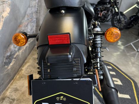 Harley XL 883N IRON
