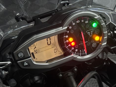 TRIUMPH TIGER 800 XRX