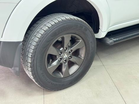 Mitsubishi Pajero DAKAR 3.2 4x4 T.I. Dies. 5p Aut.