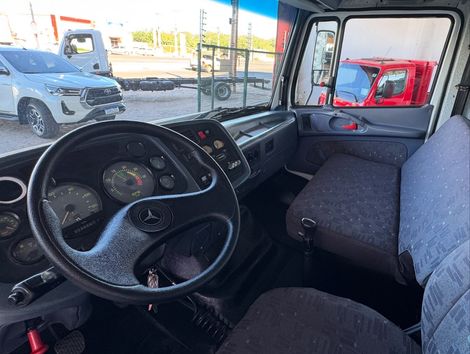 MERCEDES-BENZ L-1620 3-Eixos 2p (diesel)