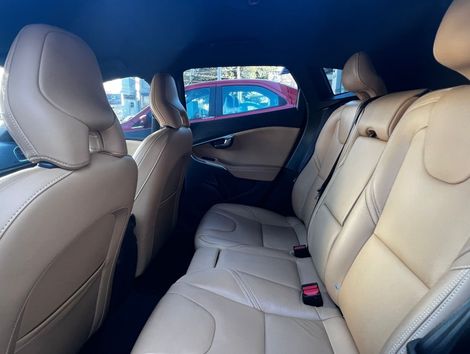 Volvo V40 T-4 MOMENTUM 2.0 Aut.