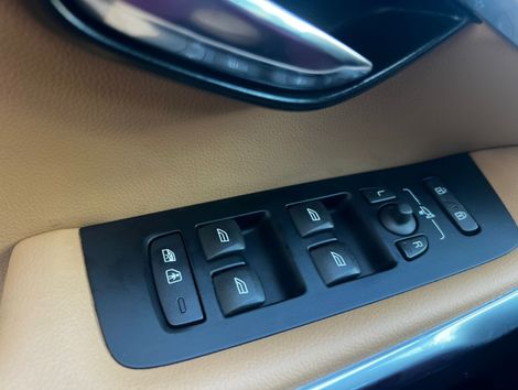 Volvo V40 T-4 MOMENTUM 2.0 Aut.