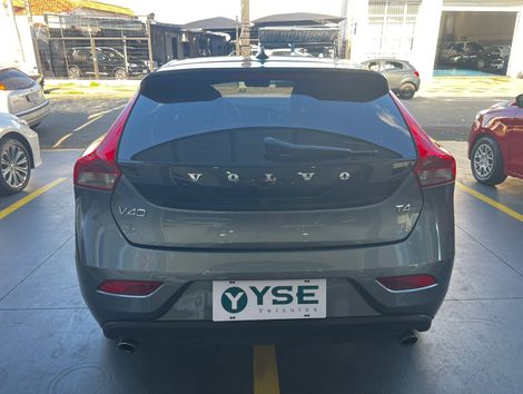 Volvo V40 T-4 MOMENTUM 2.0 Aut.