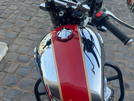 Royal Enfield Interceptor 650 Custom 