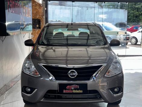 Nissan VERSA SL 1.6 16V FlexStart 4p Aut.