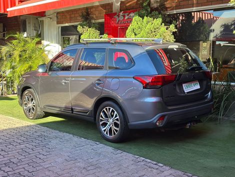 Mitsubishi OUTLANDER 3.0/ GT 3.0 V6 Aut.
