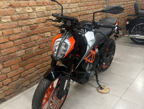 KTM DUKE 390
