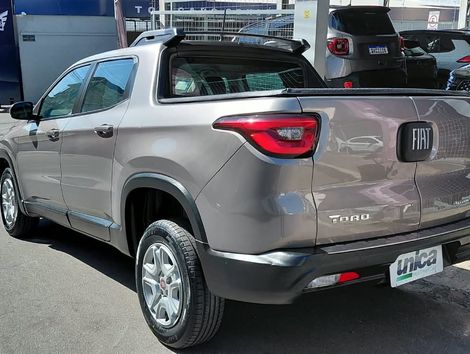 Fiat Toro Freedom 1.8 16V Flex Aut.