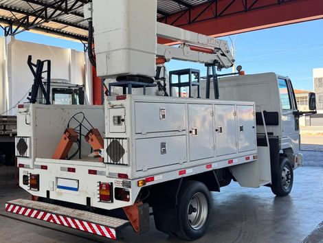 FORD CARGO 712 E Turbo 2p (diesel)
