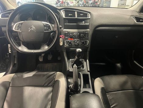Citroën C4 LOUNGE Tendance 2.0 Flex 4p Mec.