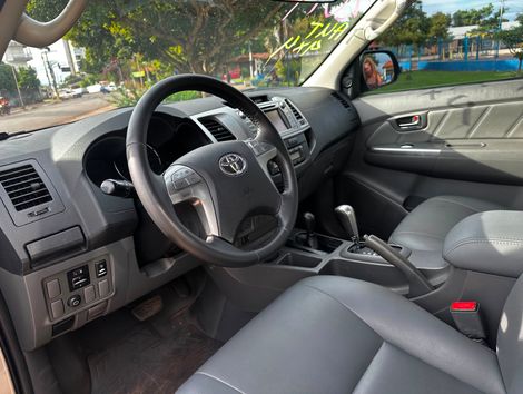 Toyota Hilux CD SRV D4-D 4x4 3.0 TDI Diesel Aut