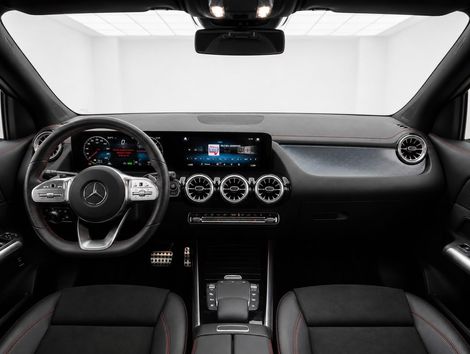Mercedes EQA 250 (Elétrico)
