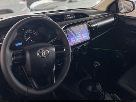 Toyota Hilux CS 4x4 2.8 TDI Diesel Mec.
