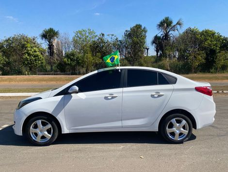 Hyundai HB20S Comfort Plus 1.0 TB Flex 12V Mec.