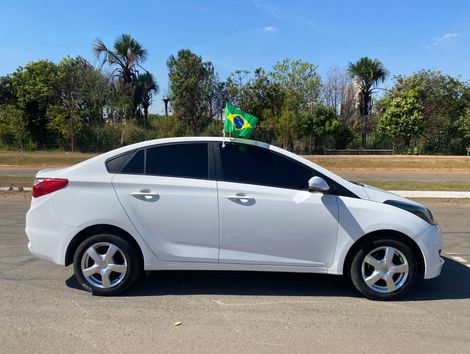 Hyundai HB20S Comfort Plus 1.0 TB Flex 12V Mec.