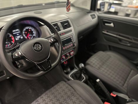 VolksWagen Fox Comfortline 1.6 Flex 8V 5p