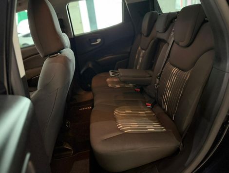Fiat Toro Freedom 1.8 16V Flex Aut.