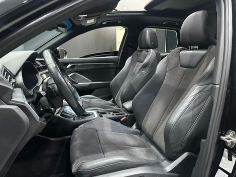 Audi Q3 Black Ed. 1.4 TFSI Flex/Black S-tron.