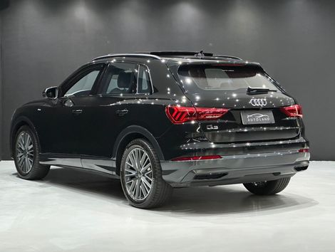 Audi Q3 Black Ed. 1.4 TFSI Flex/Black S-tron.