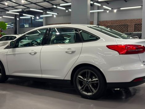 Ford Focus 2.0 16V/SE/SE Plus Flex 5p Aut.
