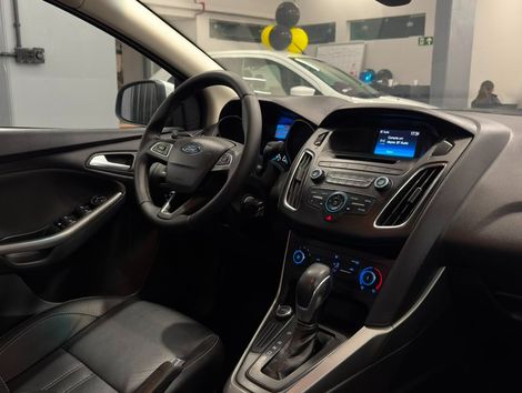 Ford Focus 2.0 16V/SE/SE Plus Flex 5p Aut.