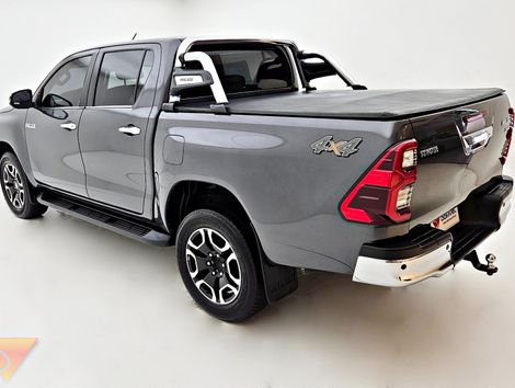 Toyota Hilux CD SRX 4x4 2.8 TDI 16V Diesel Aut.