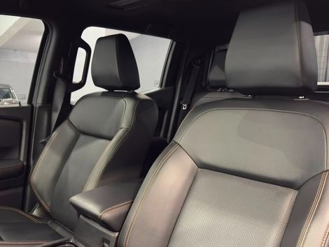 Mitsubishi Triton Katana 2.4 CD 4x4 TB Diesel Aut.