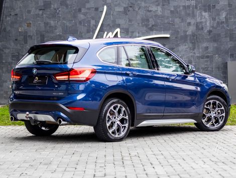 BMW X1 SDRIVE 20i X-Line 2.0 TB Active Flex