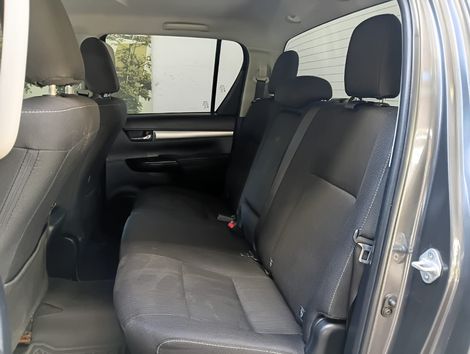 Toyota Hilux CD SR 4x4 2.8 TDI Diesel Aut.