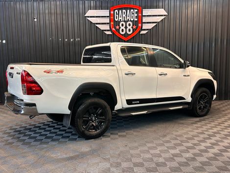 Toyota Hilux CD SR CHALL. 4x4 2.8 TDI Dies Aut.