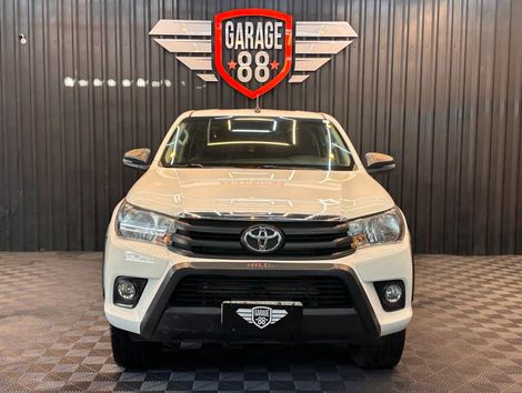 Toyota Hilux CD SR CHALL. 4x4 2.8 TDI Dies Aut.